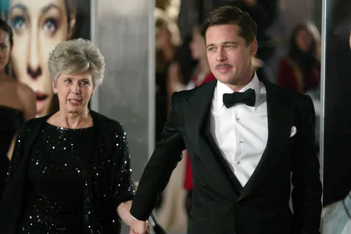 Этта поддержала сына в его конфликте с экс-супругой