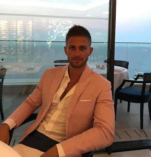 Алекс Смерфит общается с Викторией после разрыва