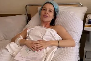 «Было плохо»: опубликовано фото онкобольной Лерчек после химиотерапии с малышом на груди