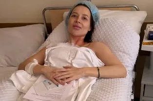 «Было плохо»: опубликовано фото онкобольной Лерчек после химиотерапии с малышом на груди