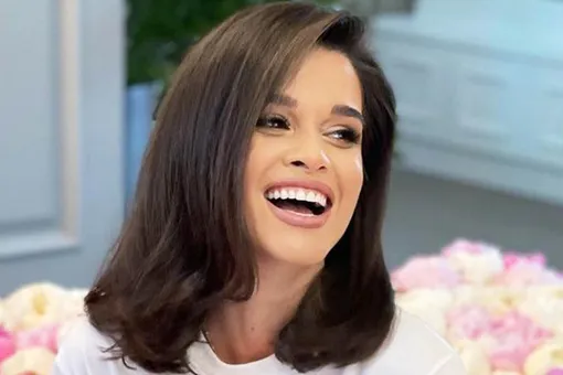 «Девочки, поднимайте попки!»: Бородина после падения на шоу высмеяла фанаток «Девочки, поднимайте попки!»: Бородина после падения на шоу высмеяла фанаток