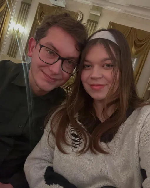 Александр Саков и Ирина Певчая стали родителями