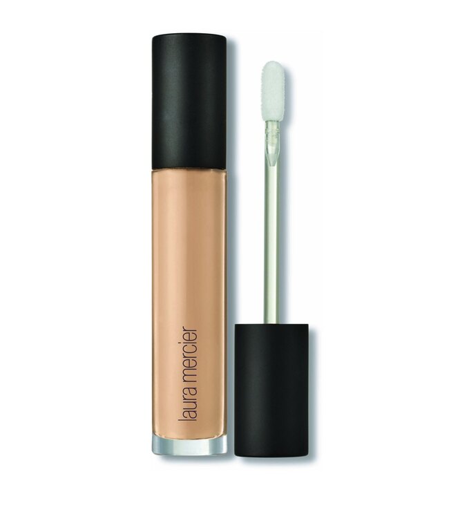 Laura Mercier, Flawless Fusion, 1630 руб.