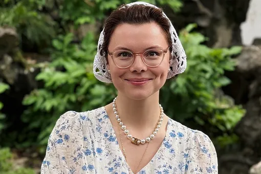 Молодая жена Евгения Петросяна вернулась к нему из Шанхая Молодая жена Евгения Петросяна вернулась к нему из Шанхая