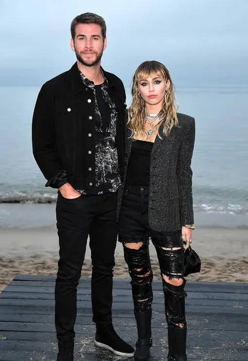 Лиам Хемсворт был женат на Майли Сайрус Лиам Хемсворт был женат на Майли Сайрус