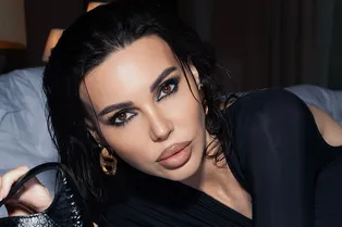 «Меня взломали!»: подавшая на развод с Джиганом Оксана Самойлова стала жертвой мошенников «Меня взломали!»: подавшая на развод с Джиганом Оксана Самойлова стала жертвой мошенников