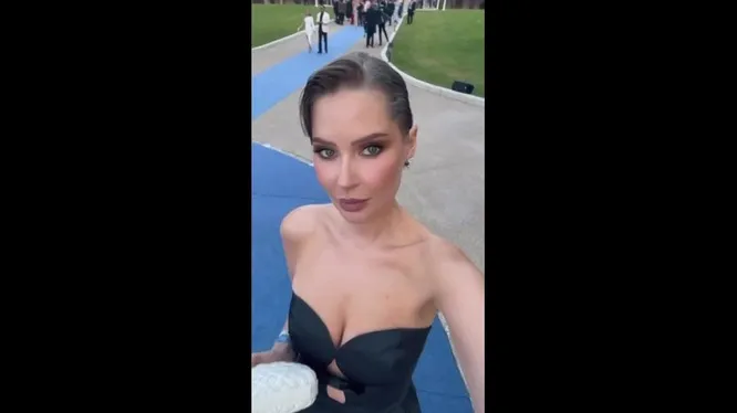 Нажми и смотри