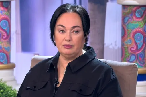 «Губы подкачала? Стала как Пугачева»: вернувшаяся из Израиля Лариса Гузеева поразила поклонников «Губы подкачала? Стала как Пугачева»: вернувшаяся из Израиля Лариса Гузеева поразила поклонников