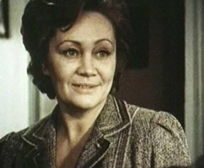 Лариса Лужина в фильме «Внимание! Всем постам...» (1985)