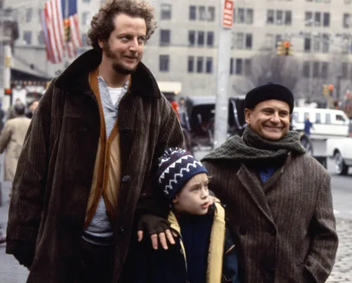 Дэниел Стерн, Маколей Калкин и Джо Пеши на съемках фильма «Один дома»