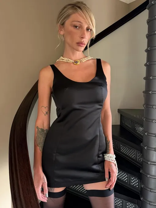 Настя Ивлеева заявила, что отказывается от приглашений на светские мероприятия