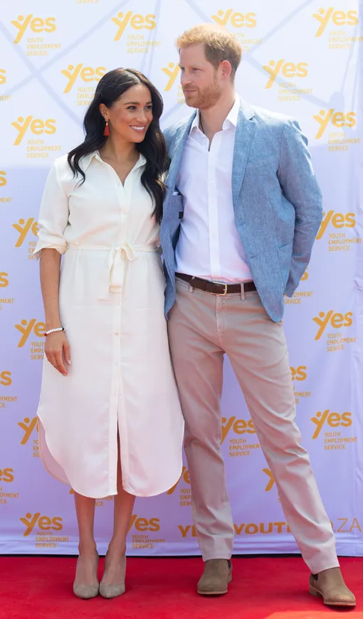 Королевские супруги завершили свой африканский тур Королевские супруги завершили свой африканский тур