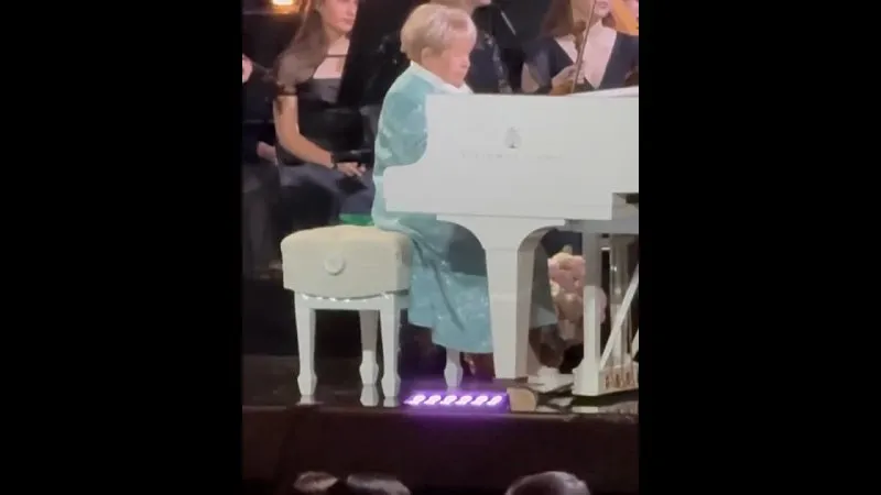 Нажми и смотри
