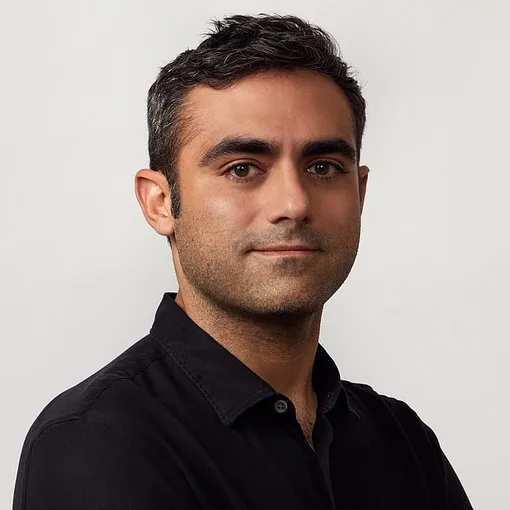 Майкл руководит бизнес-империей Майкл руководит бизнес-империей