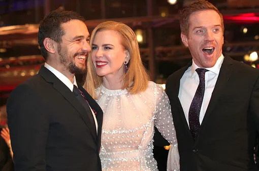 Джеймс Франко, Николь Кидман и Дэмиэн Льюис на премьере фильма «Королева пустыни» на Берлинском фестивале Джеймс Франко, Николь Кидман и Дэмиэн Льюис на премьере фильма «Королева пустыни» на Берлинском фестивале