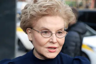«Упросила мужа пойти со мной на 15 минут»: Елена Малышева посмотрела «проклятый всеми» фильм «Колобок» «Упросила мужа пойти со мной на 15 минут»: Елена Малышева посмотрела «проклятый всеми» фильм «Колобок»
