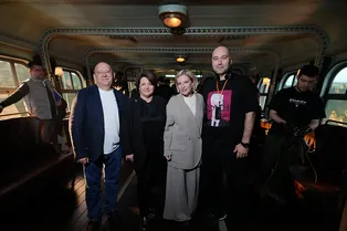 Министр культуры РФ Ольга Любимова посетила съемочный павильон международного блокбастера «Черный шелк»