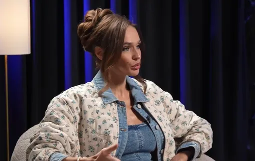 Алена Водонаева пристыдила Ларису Долину