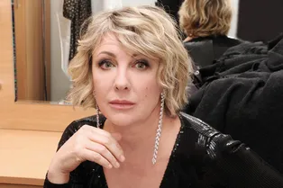 «Мне было стыдно»: Елена Яковлева призналась, как снимали ту самую постельную сцену в «Интердевочке»