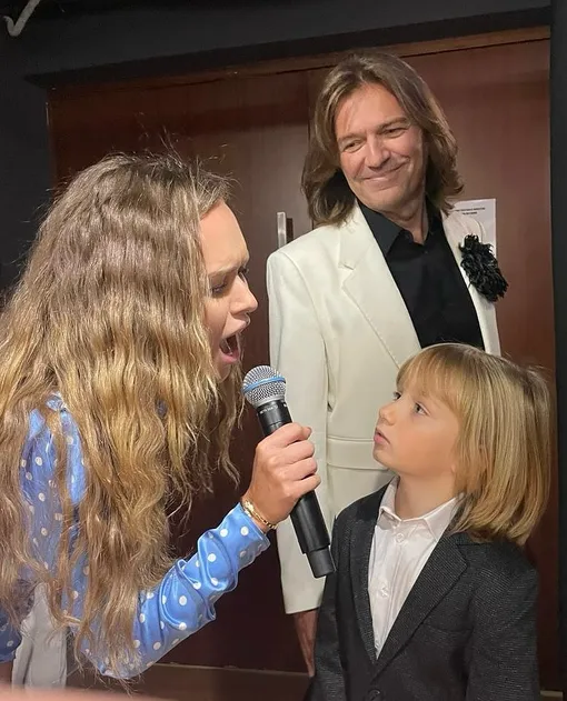 Дмитрий Маликов с дочерью и сыном