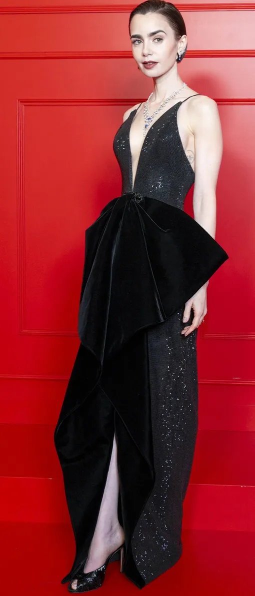 Лили Коллинз на светском мероприятии