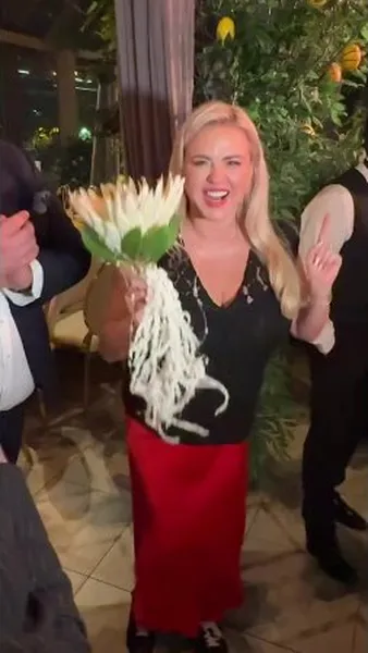 Нажми и смотри