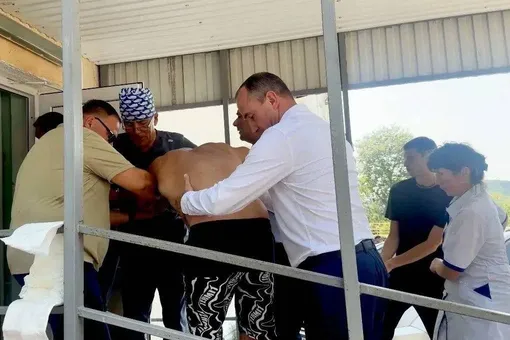 При ударе беспилотника по пляжу под Геленджиком погибли семеро отдыхающих, ранены 58 человек При ударе беспилотника по пляжу под Геленджиком погибли семеро отдыхающих, ранены 58 человек