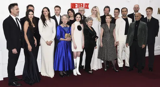 Звезды сериала «Корона» Звезды сериала «Корона»