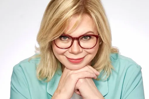 Стала известна причина смерти 59-летней телеведущей и актрисы сериала «Кулагин и партнеры» Вероники Ганич Стала известна причина смерти 59-летней телеведущей и актрисы сериала «Кулагин и партнеры» Вероники Ганич