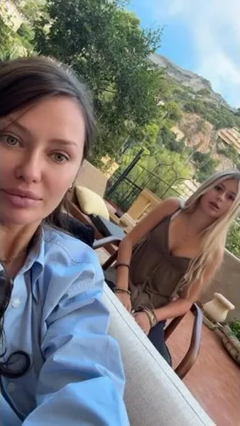 Нажми и смотри