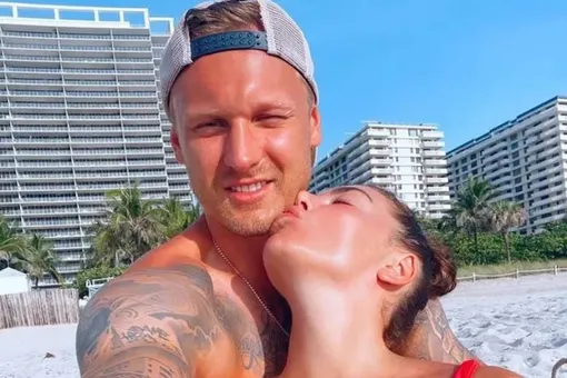 «Анна Седокова меня обескуражила»: мать Яниса Тиммы опубликовала голосовое сообщение от певицы «Анна Седокова меня обескуражила»: мать Яниса Тиммы опубликовала голосовое сообщение от певицы