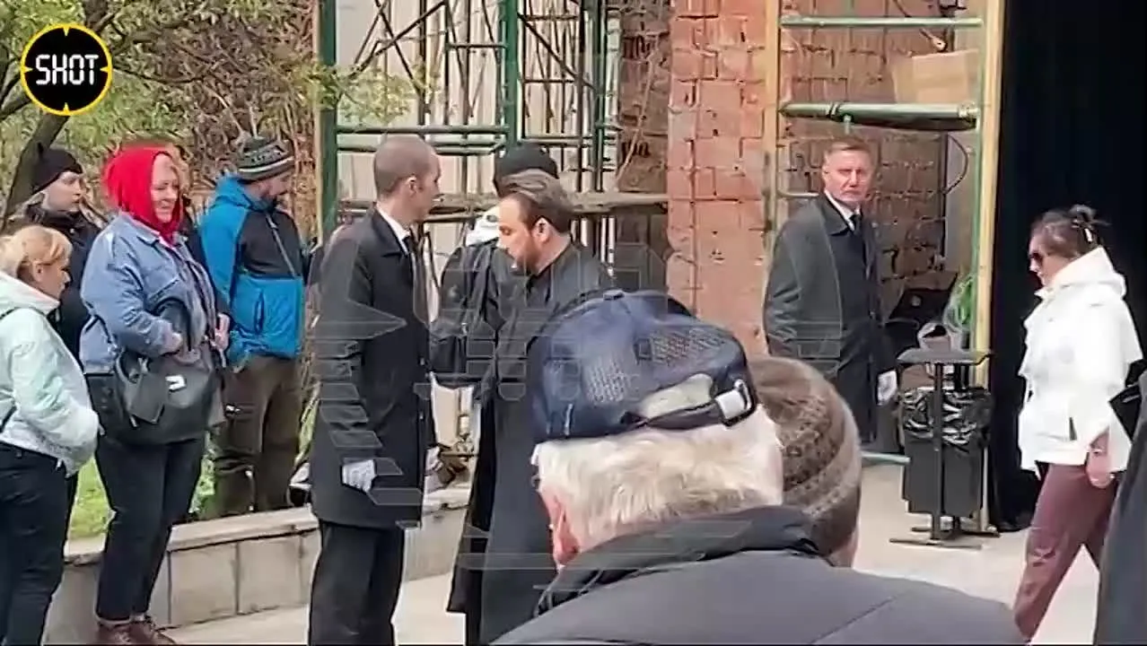 Нажми и смотри