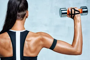 Комплекс упражнений с гантелями в домашних условиях Комплекс упражнений с гантелями в домашних условиях