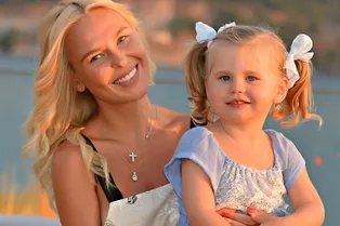 «Красивые нежные девочки»: Пелагея с очаровательной Таисией умилили поклонников «Красивые нежные девочки»: Пелагея с очаровательной Таисией умилили поклонников