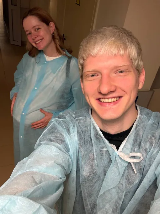 Мила Ершова и Станислав Рогожан посетили роддом