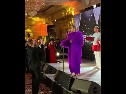 Нажми и смотри