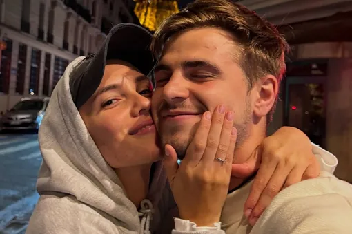 Стася Милославская снялась у Эйфелевой башни с женихом, на восемь лет ее моложе