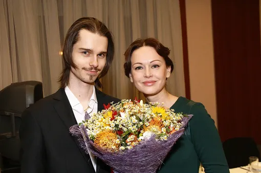 Ирина Безрукова раскрыла, что ее умерший сын сталкивался с травлей в школе Ирина Безрукова раскрыла, что ее умерший сын сталкивался с травлей в школе