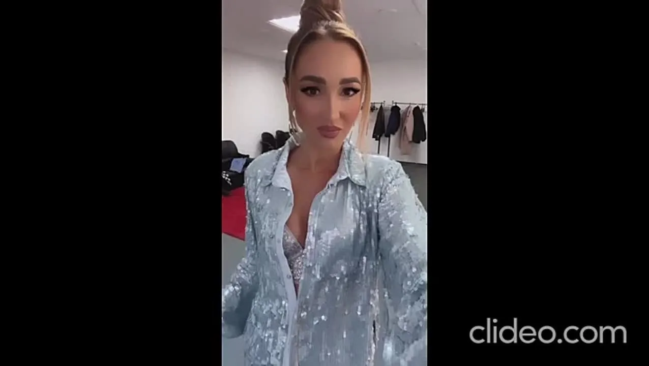 Нажми и смотри