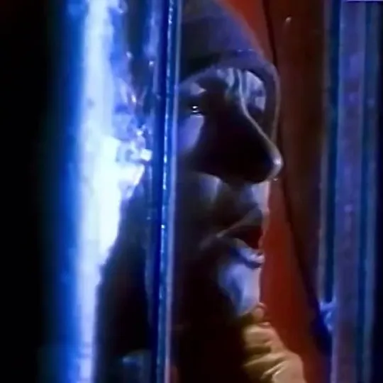 Нажми и смотри