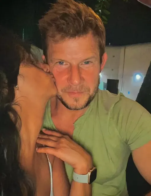 Эрик Мабиус с возлюбленной Эрик Мабиус с возлюбленной