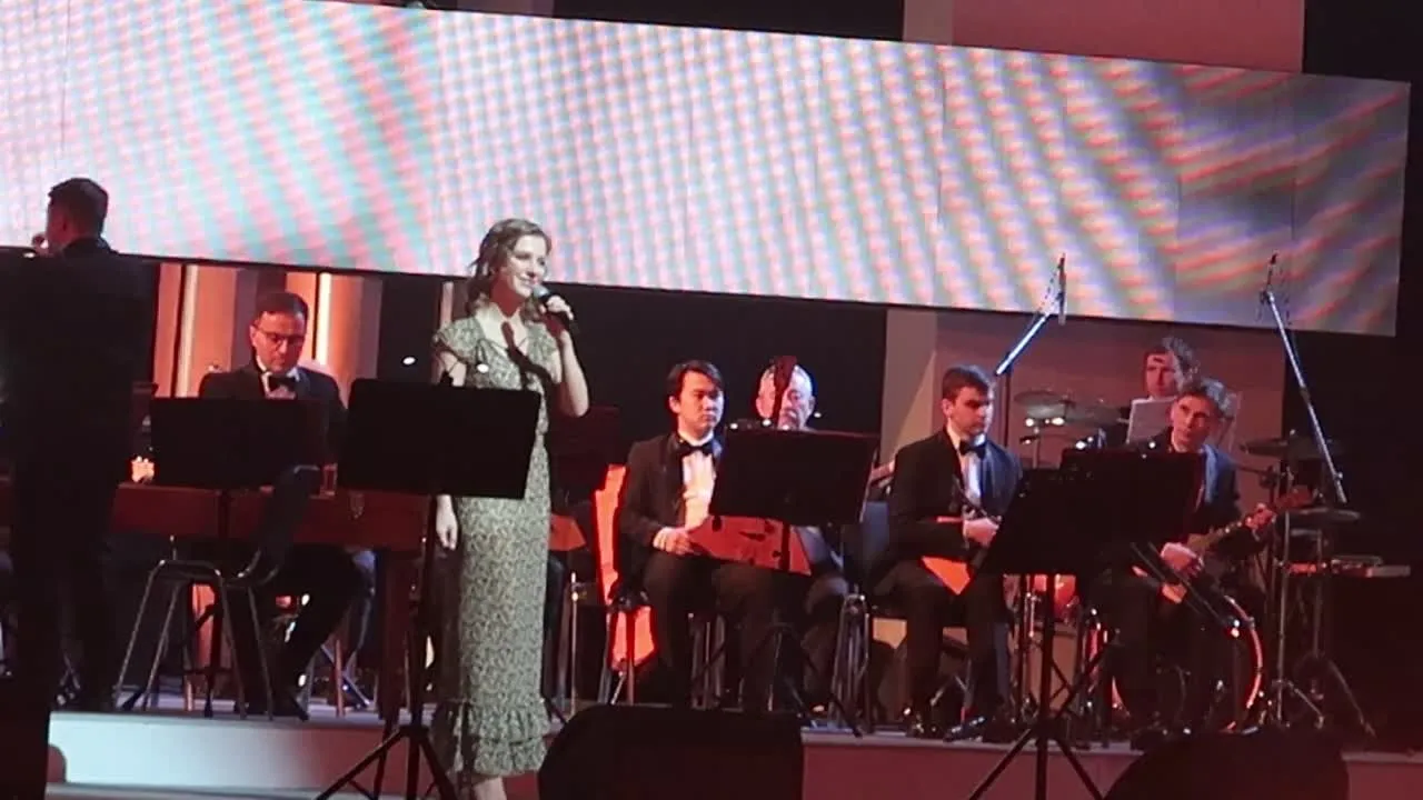 Нажми и смотри