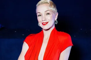 Провокация звезды: Дарья Мороз снялась без нижнего белья