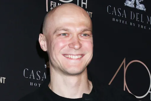 Юра Борисов ответил режиссеру «Аноры» Шону Бэйкеру, который назвал его «русским Райаном Гослингом» Юра Борисов ответил режиссеру «Аноры» Шону Бэйкеру, который назвал его «русским Райаном Гослингом»