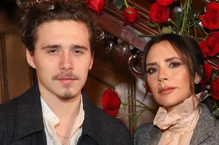 «Невероятно смешно!»: сын Виктории Бекхэм превратился в солисток Spice Girls