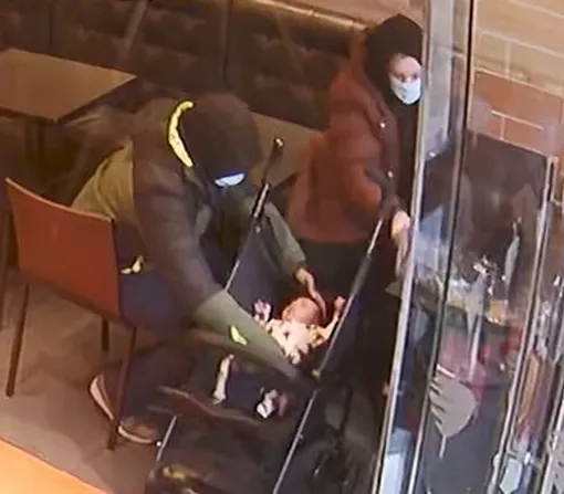 Пара два месяца скрывалась с новорожденной дочерью Пара два месяца скрывалась с новорожденной дочерью