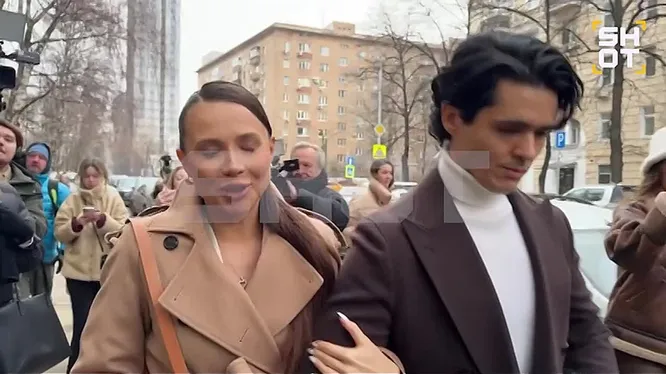 Нажми и смотри