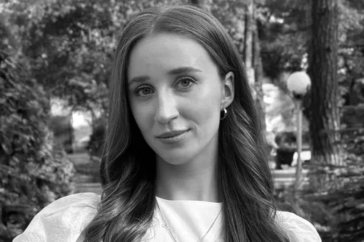 Умерла из-за попавшего в дыхательные пути кусочка яблока 25-летняя россиянка Елизавета Якунинских Умерла из-за попавшего в дыхательные пути кусочка яблока 25-летняя россиянка Елизавета Якунинских