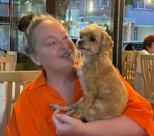 Лариса Гузеева с домашним питомцем Лариса Гузеева с домашним питомцем