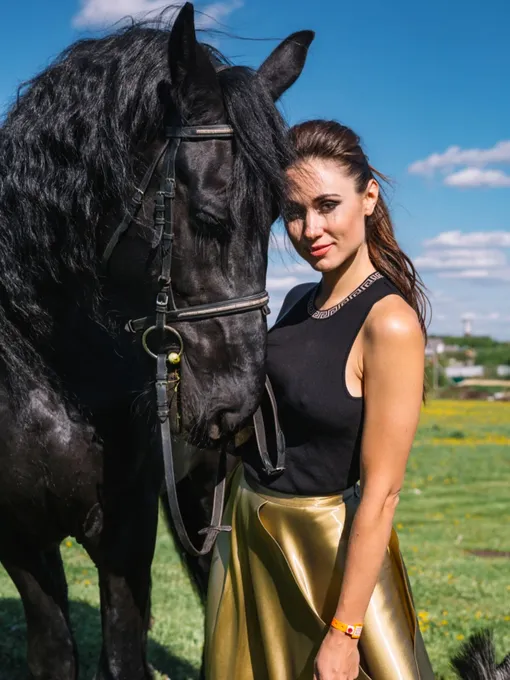 Елене Товстик исполнился 41 год